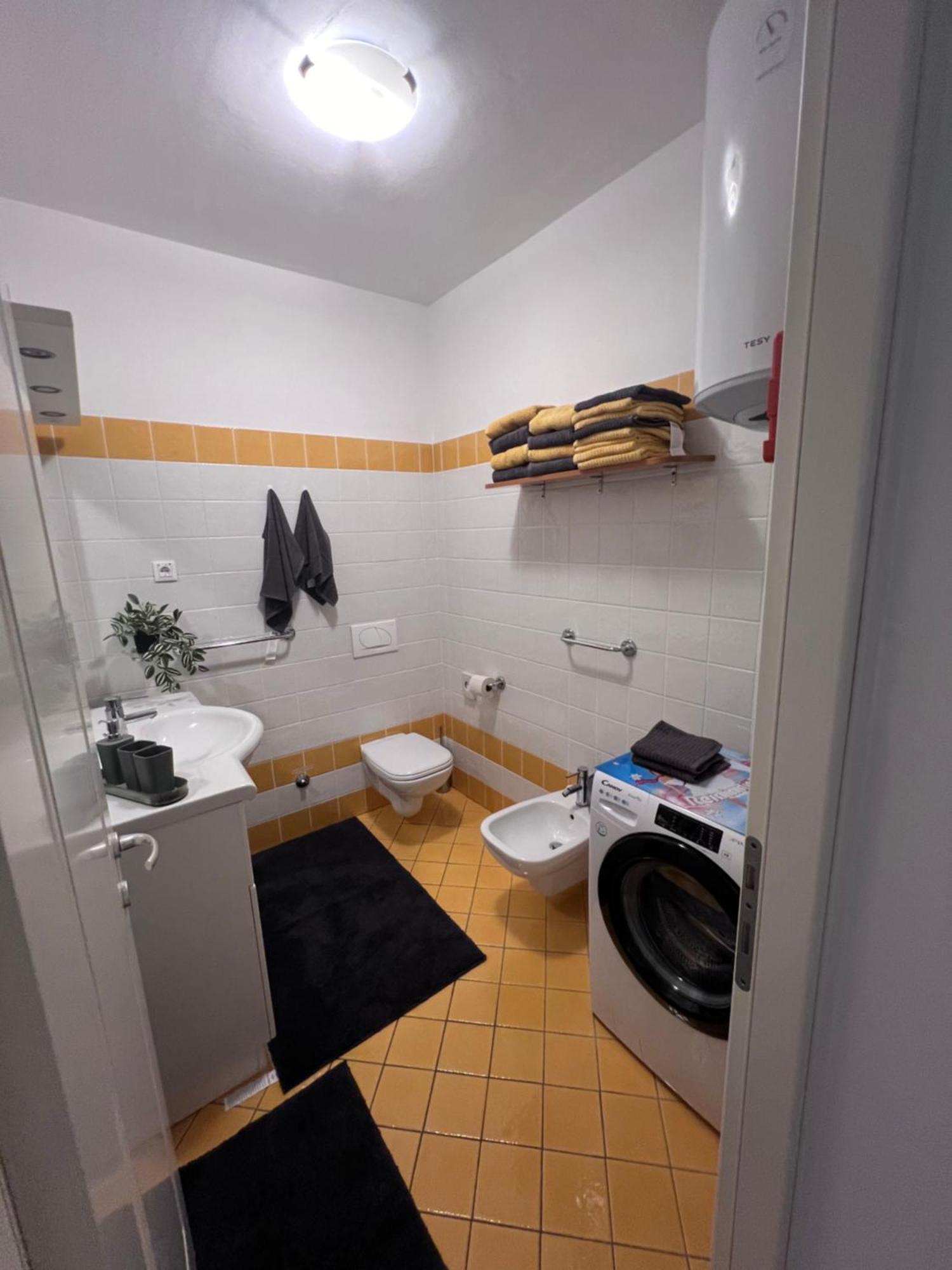 Apartment Aleks Tar-Vabriga Esterno foto